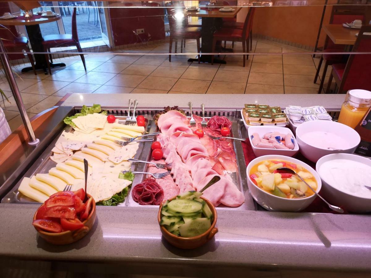 Tuniberg Restaurant Hotel Freiburg im Breisgau Ngoại thất bức ảnh